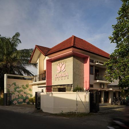 A Pousada Kamala House Tugu Exterior foto